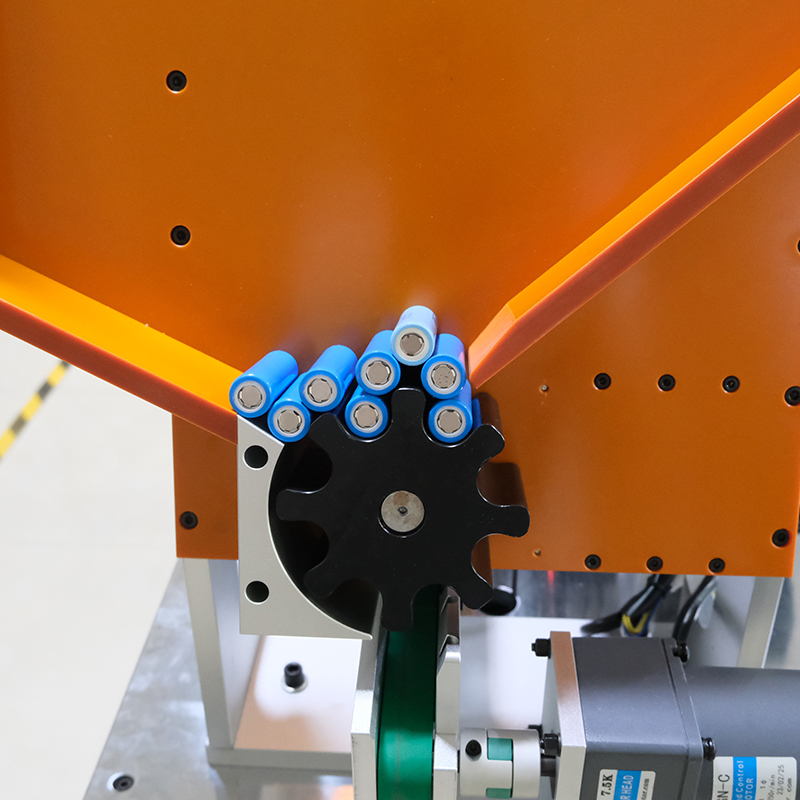 Ten level sorting machine for cylindrical batteries